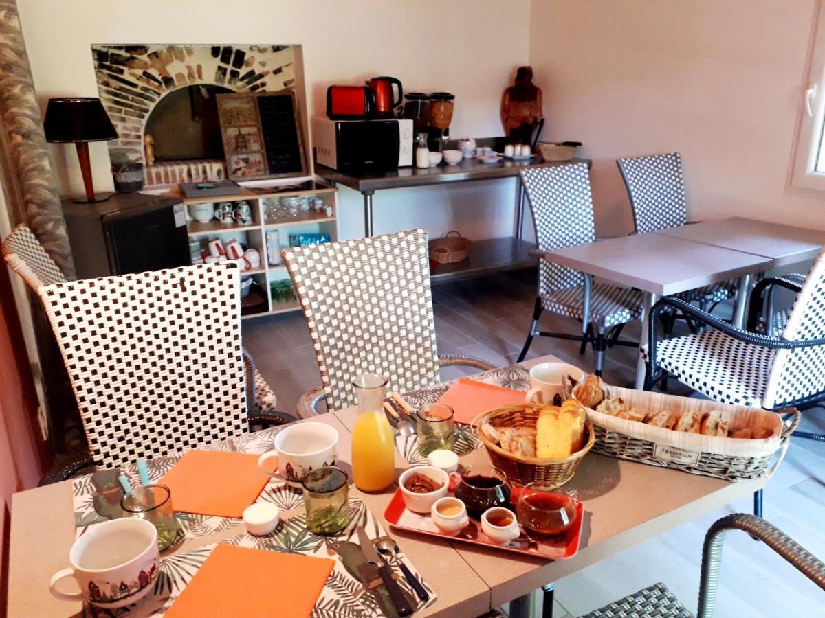 Bed and Breakfast Le Moulin Bleu Seigy Exterior foto